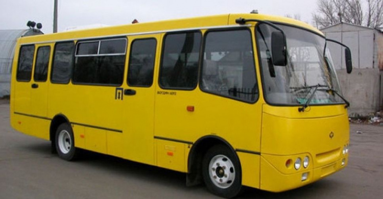 «Реакция на маршрутчиков» - в Департаменте транспорта Мариуполя пояснили поведение водителя МАЗа
