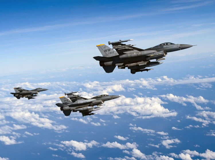 F-16, ATACMS і Taurus – Юрій Ігнат розповів, яка зброя допоможе змінити хід війни в Україні