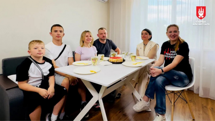 Оборонець Маріуполя Павло Щепка отримав власну квартиру від 