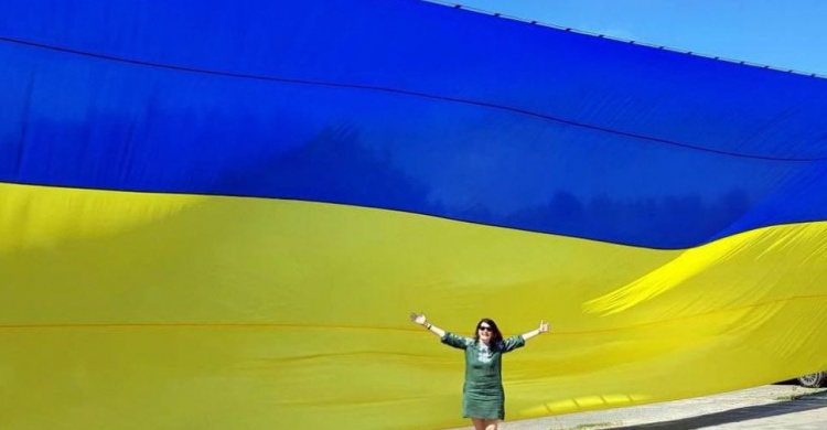 Над неподконтрольными территориями Донетчины пролетит  гигантский украинский флаг (ФОТО)
