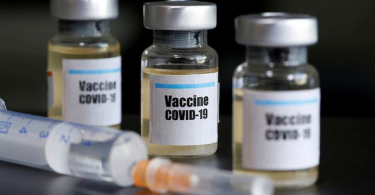 Как жителям временно оккупированного Донбасса вакцинироваться от коронавируса в Украине