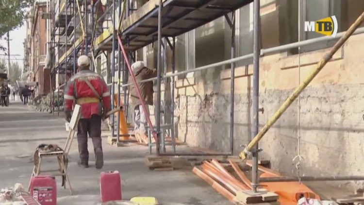Мариупольский колледж искусств впервые за 40 лет взялись капитально ремонтировать (ФОТО)