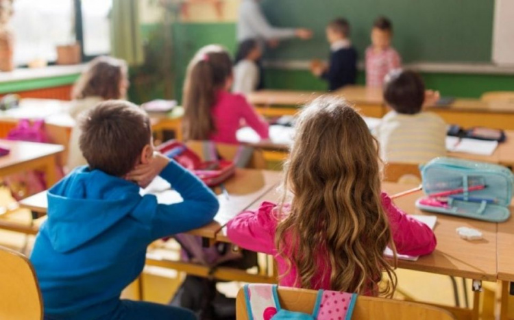 В Мариуполе на ремонты школ и детсадов выделят на 50% больше денег