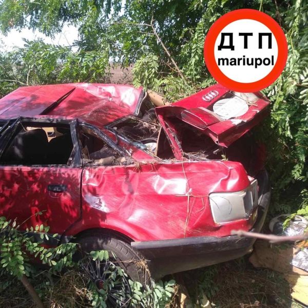 На мариупольской трассе ДТП с пострадавшим спровоцировал военный автомобиль?