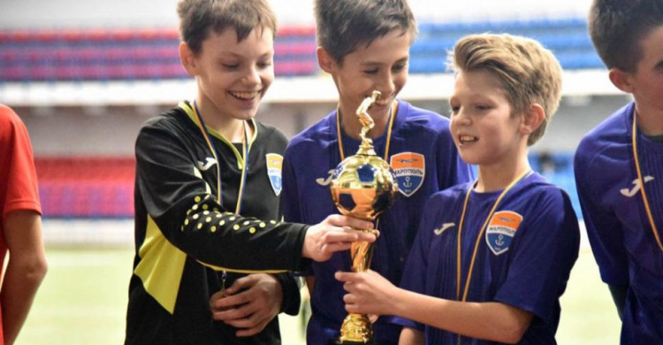 Перед Новым годом в Мариуполе пройдет футбольный турнир в честь Владимира Бойко