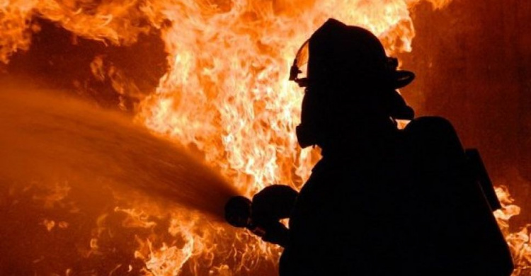 За сутки в Мариуполе произошло 10 пожаров, есть жертвы