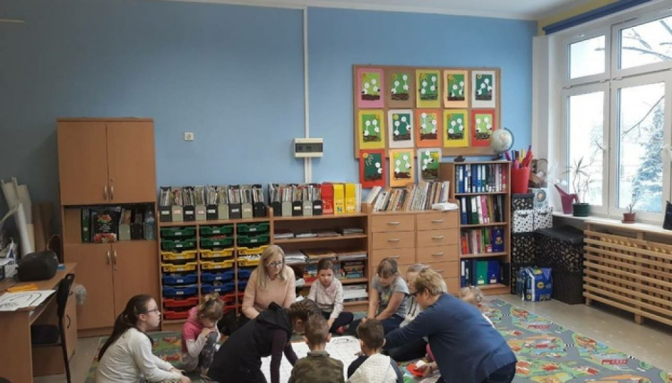 Польская и украинская школа: власти Мариуполя изучили разницу (ФОТО)