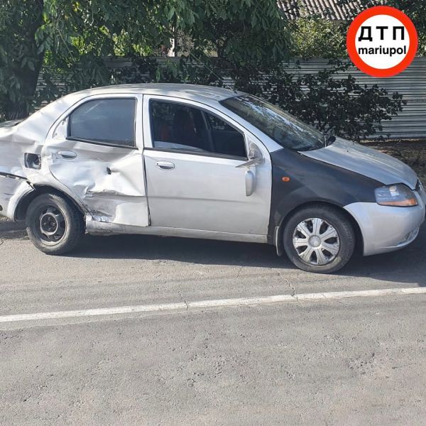 ДТП на мариупольском перекрестке: пострадал пассажир