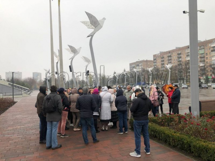 В центре Мариуполя митинговали против вакцинации