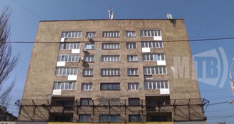 Двадцатилетнего переселенца из Донецка выселяют из общежития в Мариуполе