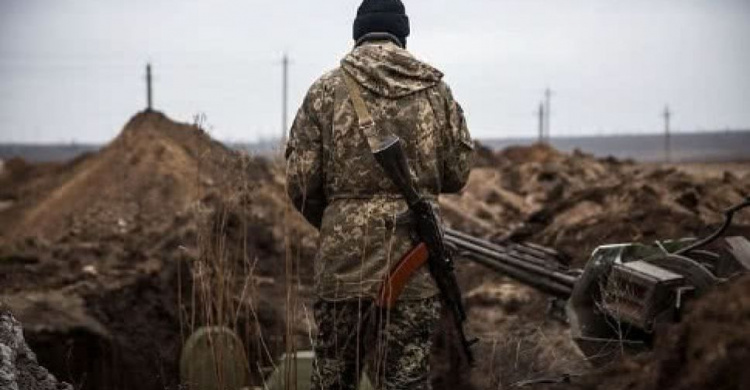 Боевики вновь обстреливали украинские позиции на Донбассе
