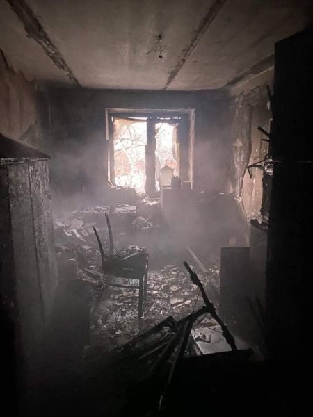 Двух детей и женщину спасли из задымленной квартиры в Донецкой области