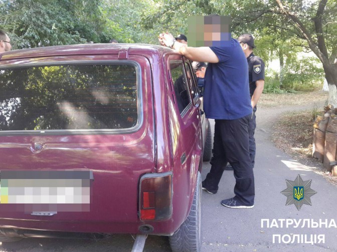Бывший милиционер с фальшивым удостоверением задержан в Мариуполе пьяным за рулем (ФОТО)