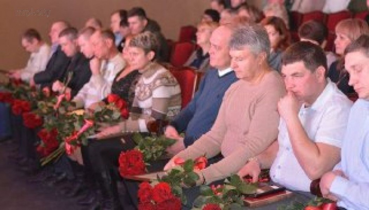 В Мариуполе отпраздновали 122-летие меткомбината имени Ильича (ВИДЕО+ФОТО)