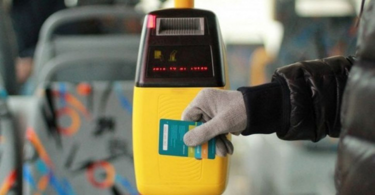 Электронный билет в городском транспорте: Мариуполь готов к началу эксперимента