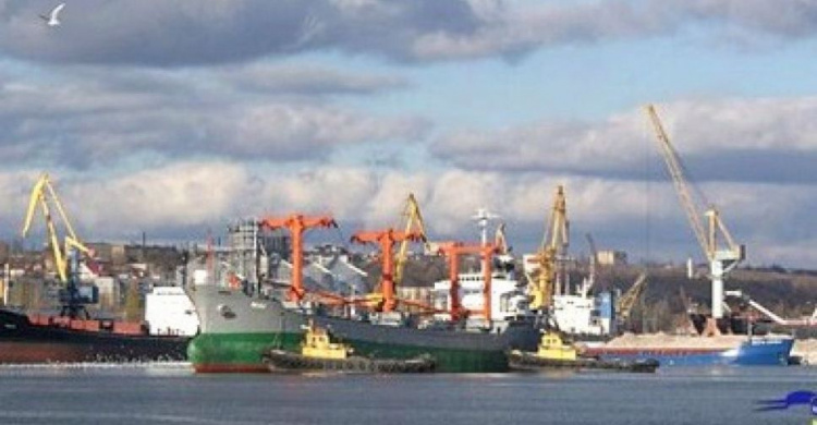 Украина разрабатывает альтернативную логистику для портов Мариуполя и Бердянска
