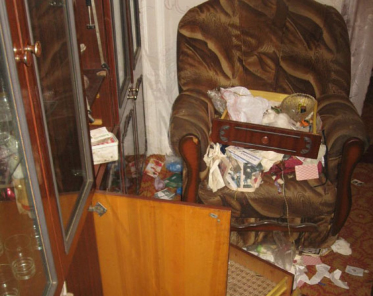 В Донецкой области бандиты ворвались в дом к пожилой паре