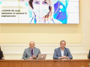 Более 1 100 украинских врачей получили новые знания благодаря Фонду Рината Ахметова