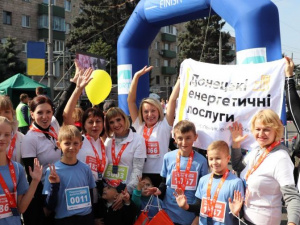 Від 3 років до 50+: співробітники «Донецьких енергетичних послуг» разом з дітьми виступили на &quot;Маріупольській десятці&quot;