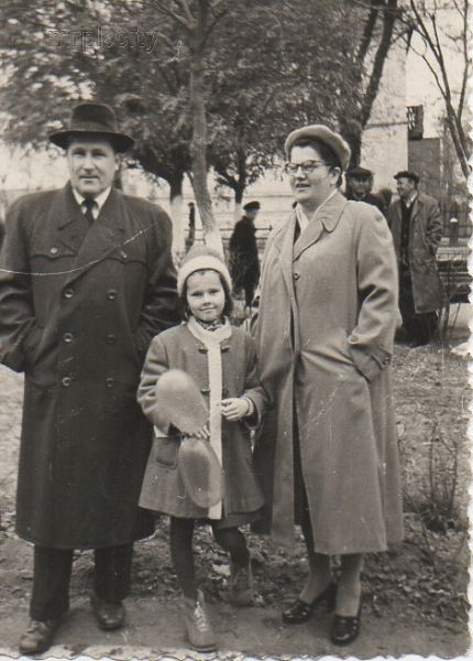 Иван Кузема и Александра Савченко с дочерью Еленой