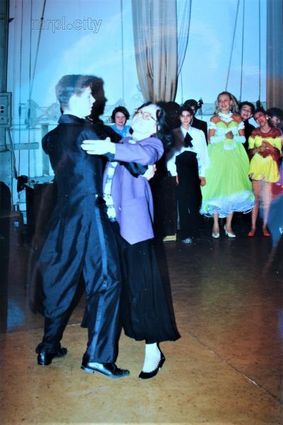 Танцуют тренеры Ломакин Георгий и Ломакина Наталья